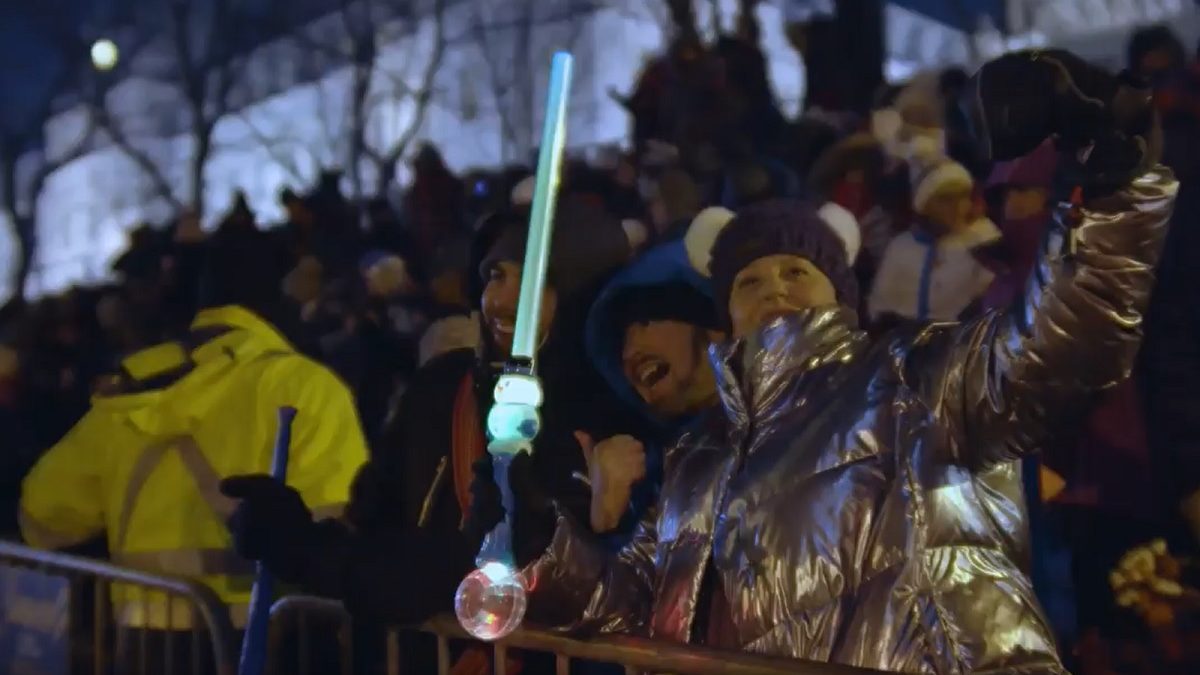 Le Carnaval de Québec s’énerve le pompon jusqu’à Limoilou | 30 novembre 2022 | Article par Suzie Genest