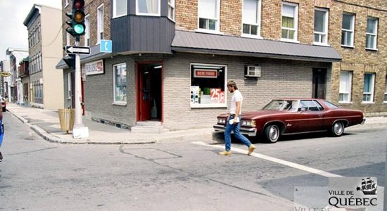 Saint-Sauveur dans les années 1980 : une petite épicerie de la rue Victoria - Jean Cazes