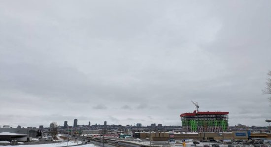 Des bâtiments plus hauts pour plus de logements, souhaite Québec - Simon Bélanger